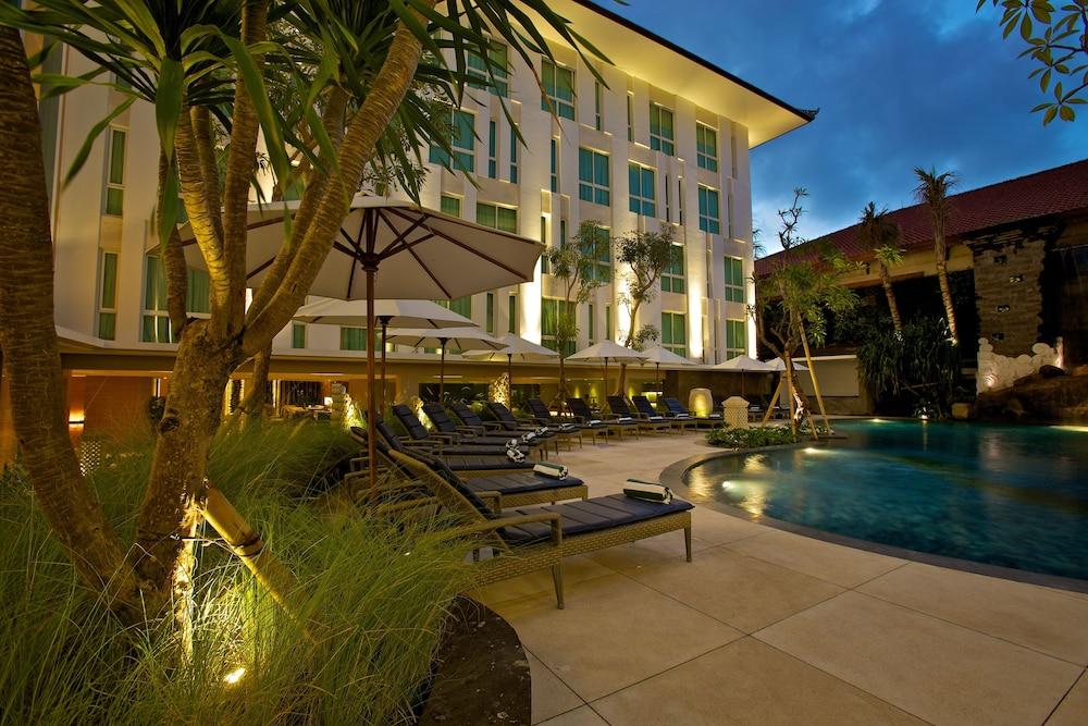 Bintang Kuta Hotel - Outdoor Pool