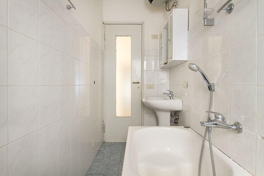 Impero House Rent - Cavour - Bathroom