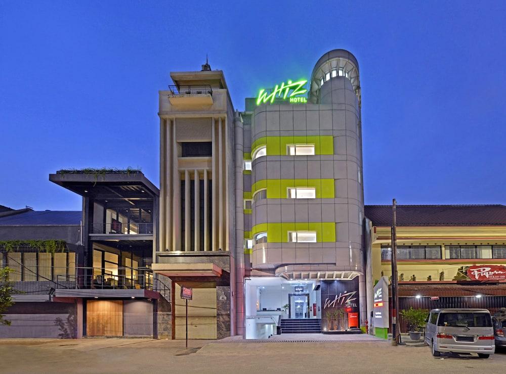 Whiz Hotel Falatehan Jakarta - Featured Image