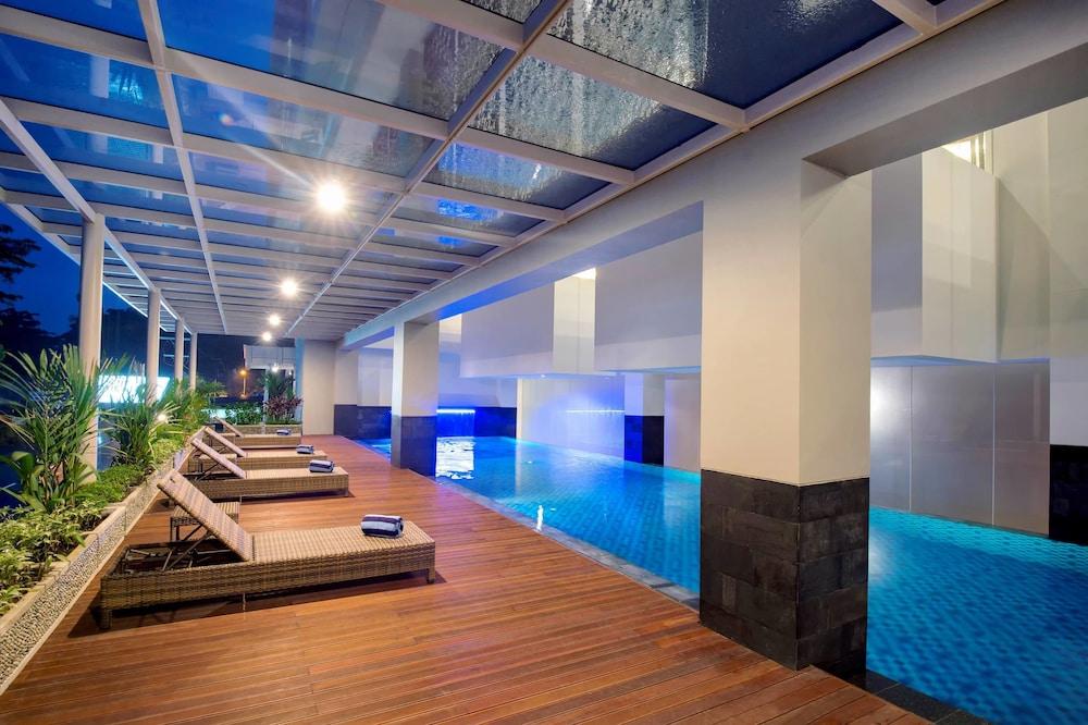 The Atrium Hotel and Resort Yogyakarta - Indoor Pool