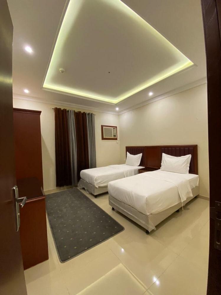 Roshan Hotel - Room