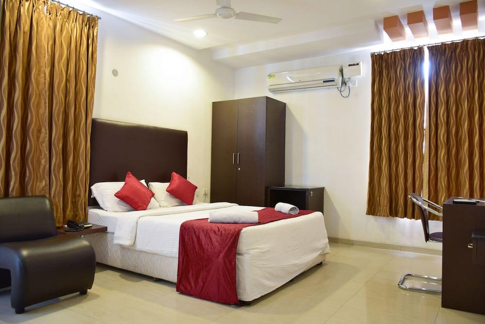 ZO Rooms SR Nagar - Featured Image