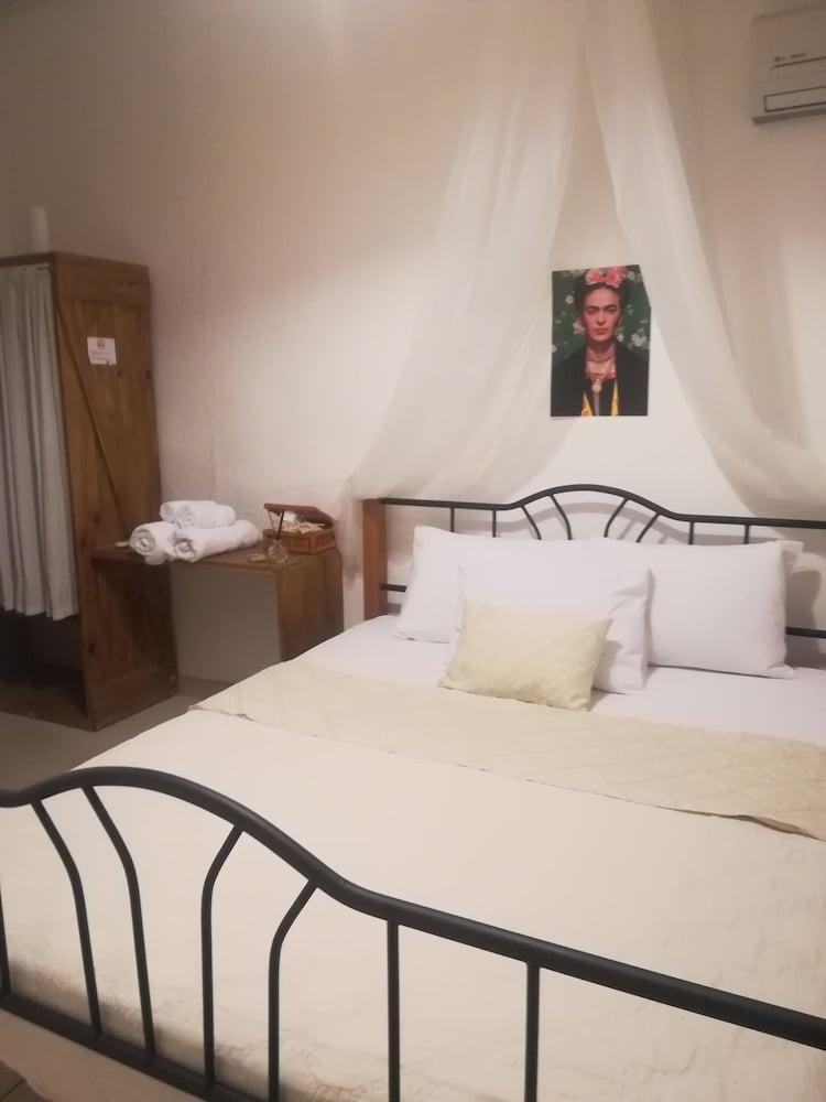 Alacati Frida Butik Otel - Room