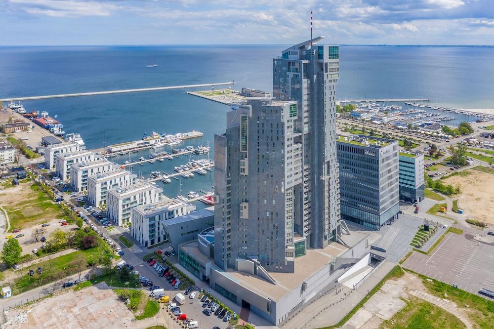 Dom & House - Apartments Sea Towers - Aerial View