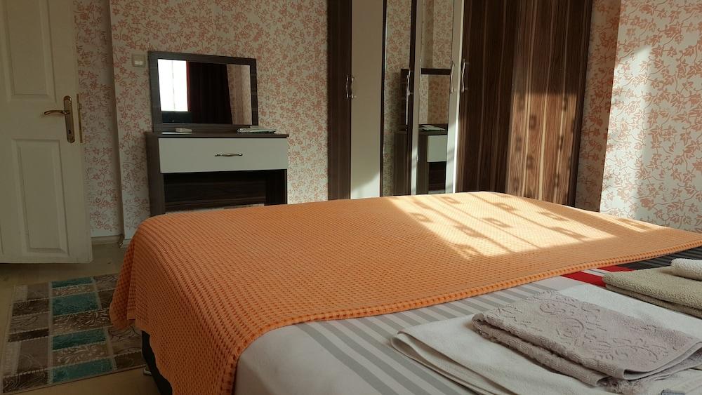 Vienna Apart Hotel - Room