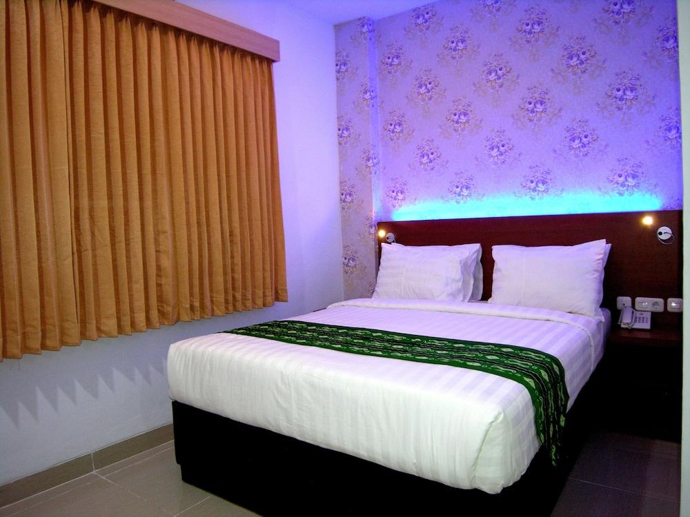 Delima Hotel - Room