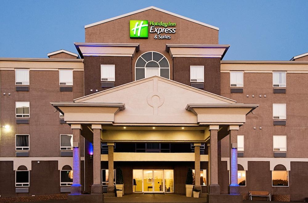 Holiday Inn Express & Suites Regina-South, an IHG Hotel - Featured Image