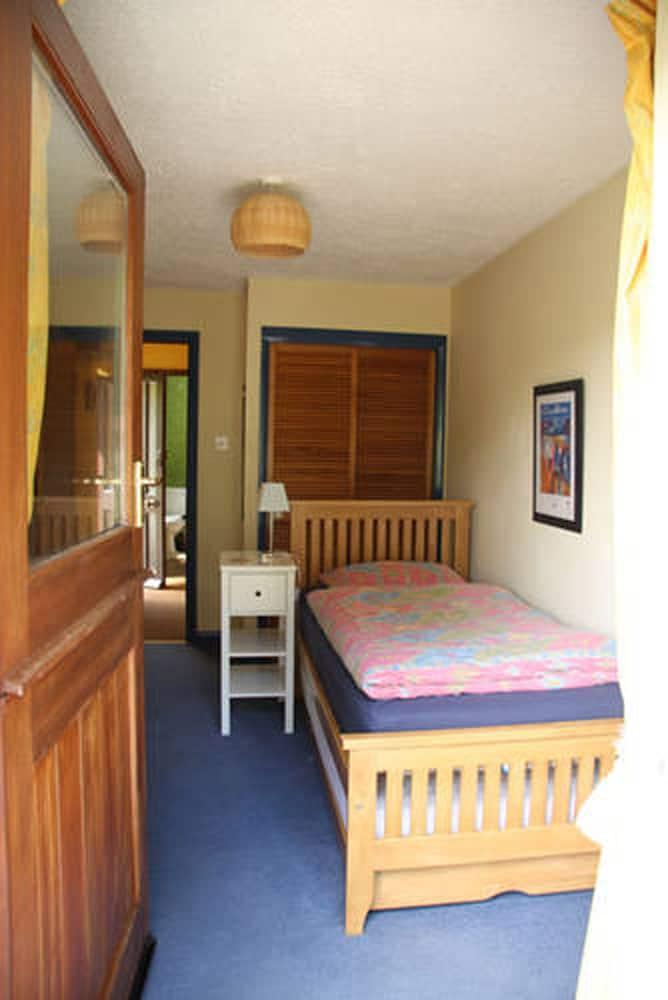 Cwm Irfon Lodge Cottages - Room