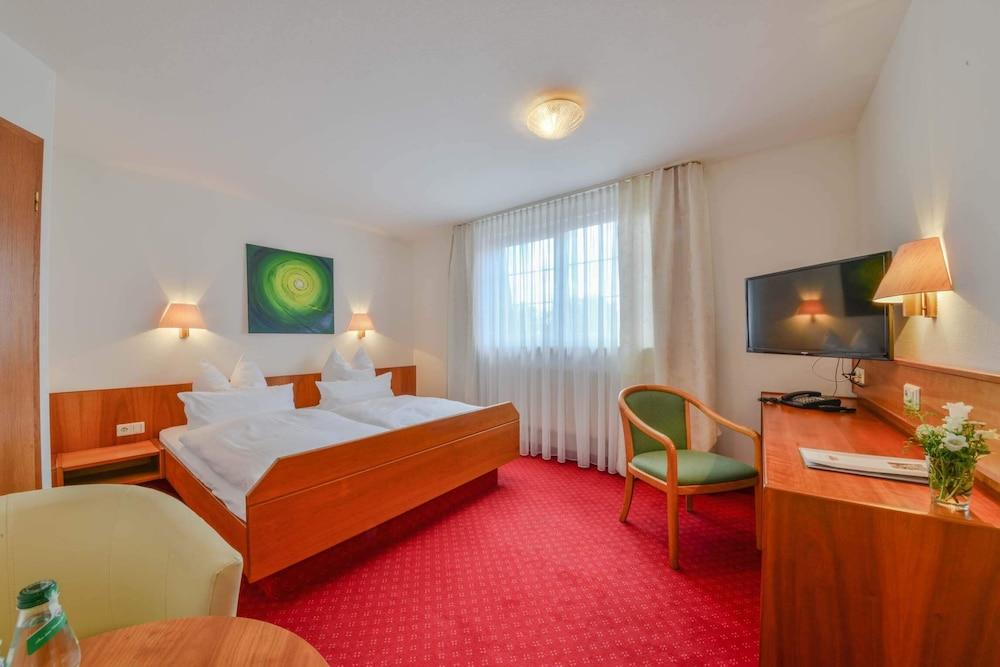 Mayers Waldhorn Hotel - Room