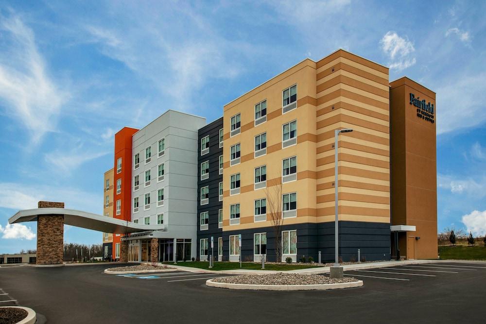 Fairfield Inn & Suites by Marriott Harrisburg West/Mechanicsburg - Featured Image
