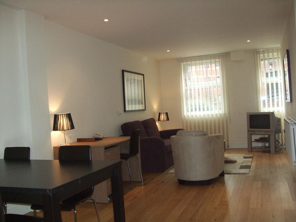 Reading Serviced Apartments - Featured Image