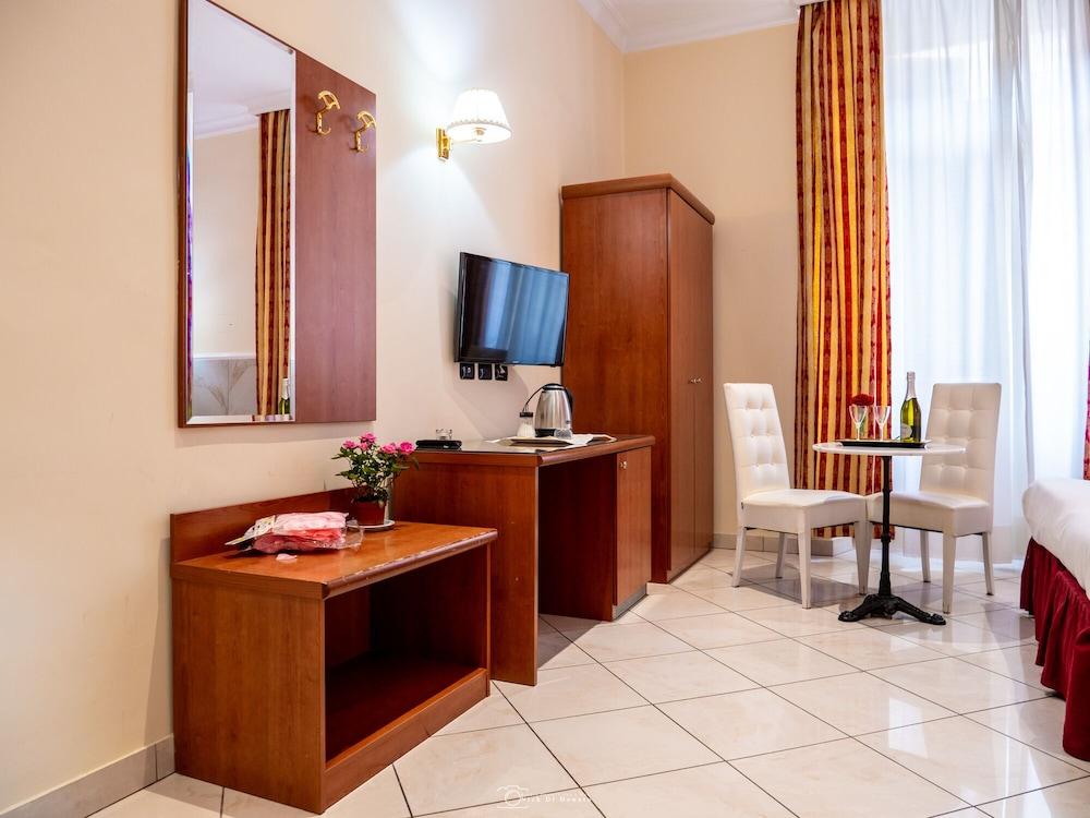 Hotel Suite Caesar - Room