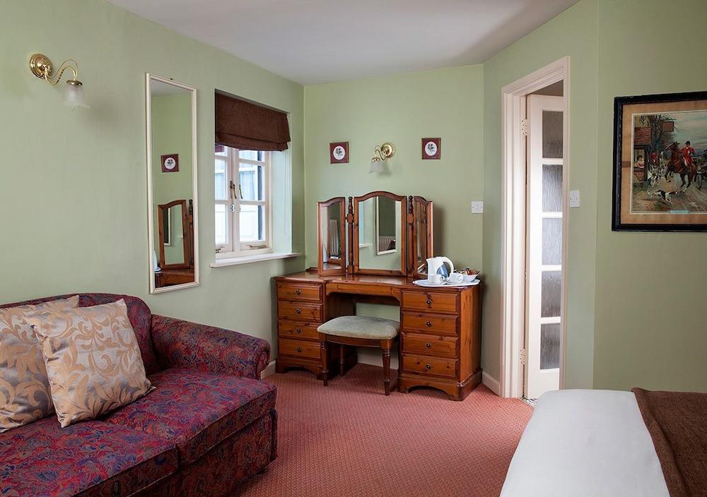 White Hart Inn - Room