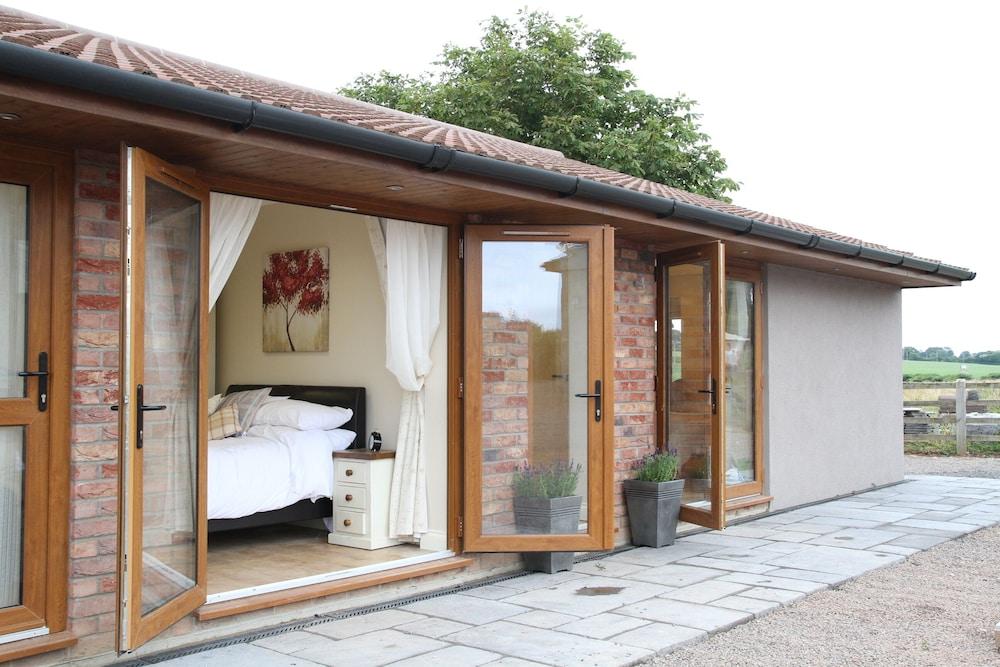 Hillcroft Self Catering - Featured Image