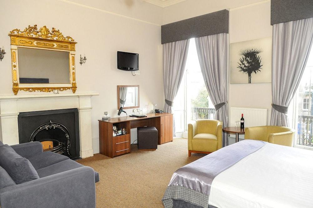The Salisbury Hotel - Room