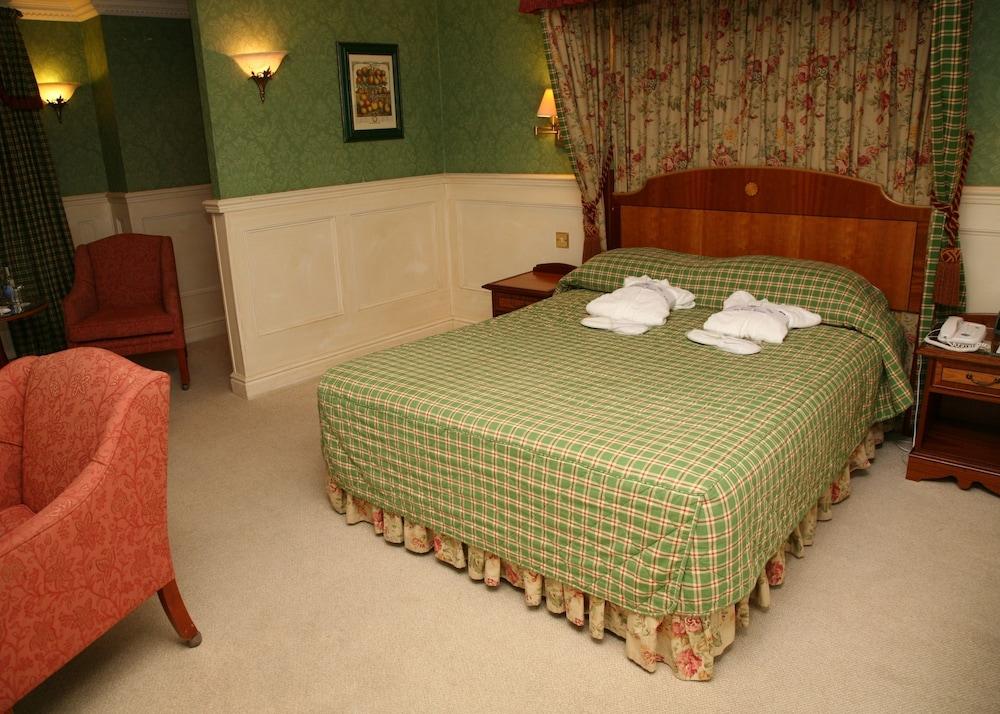 Marygreen Manor Hotel - Room