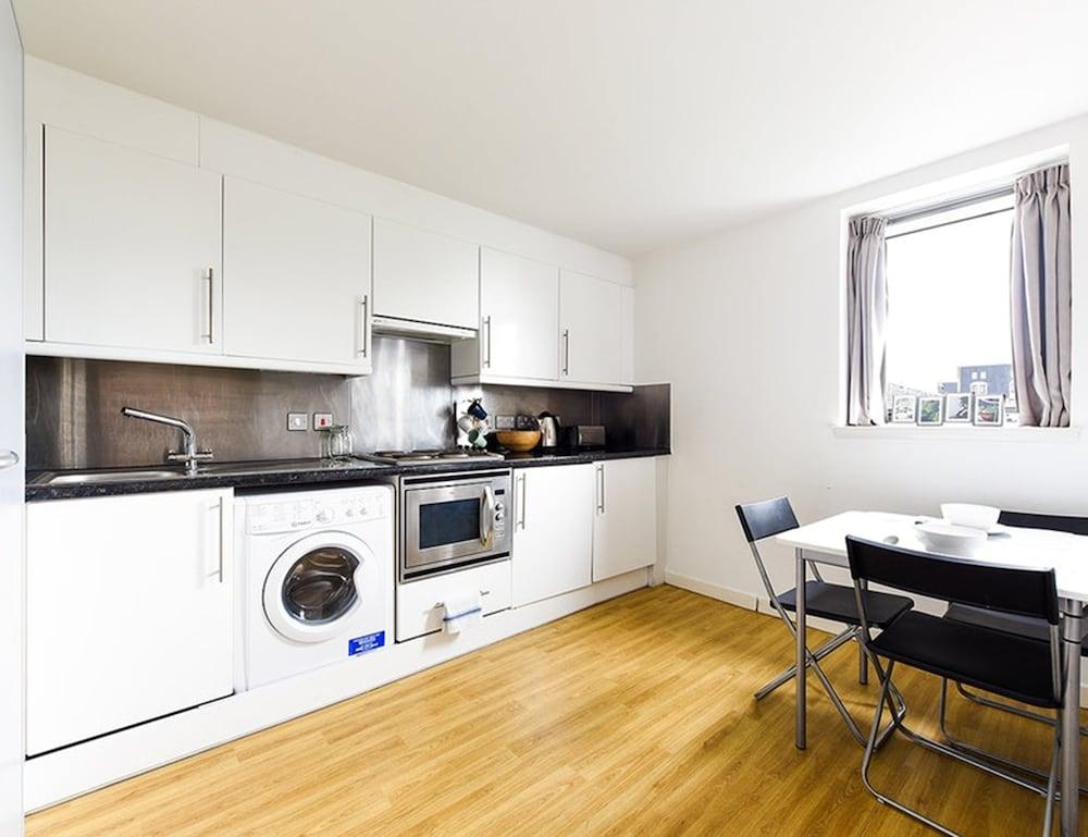 Lady Nicolson Court - Campus Accommodation - Private Kitchen
