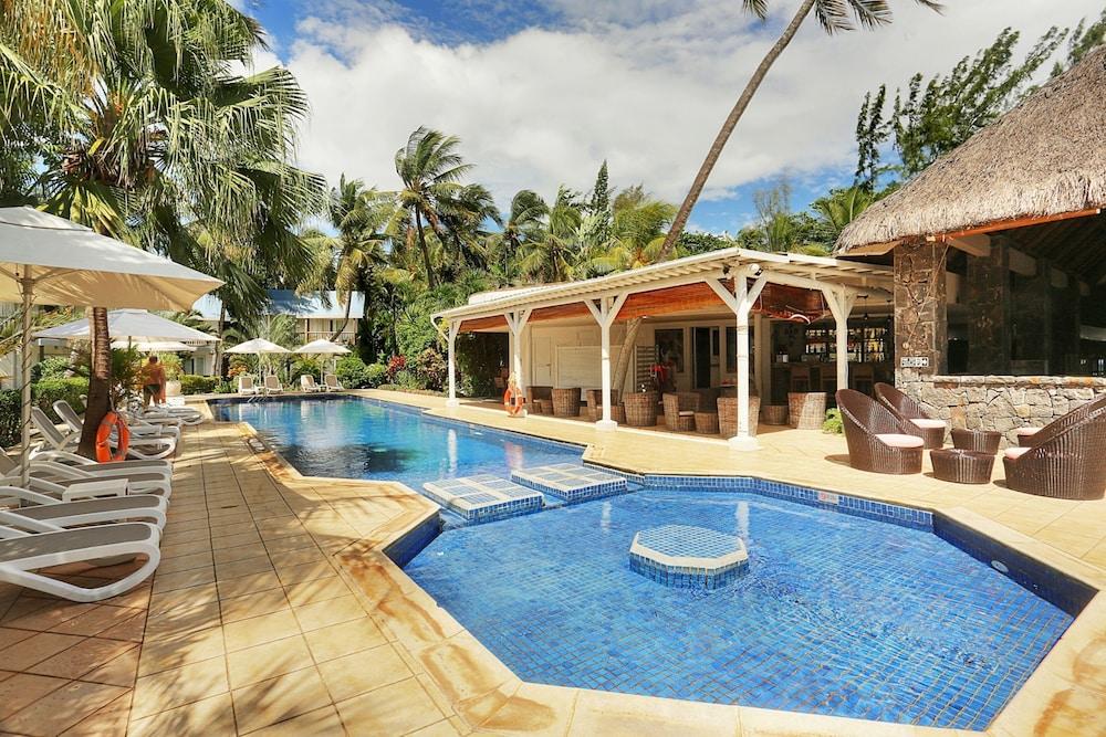 Cocotiers Hotel – Mauritius - Outdoor Pool