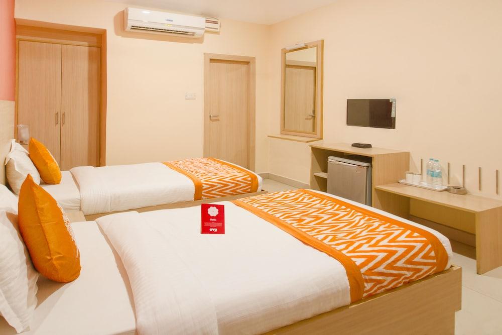 OYO 10235 Oyster Transit Hotels - Room