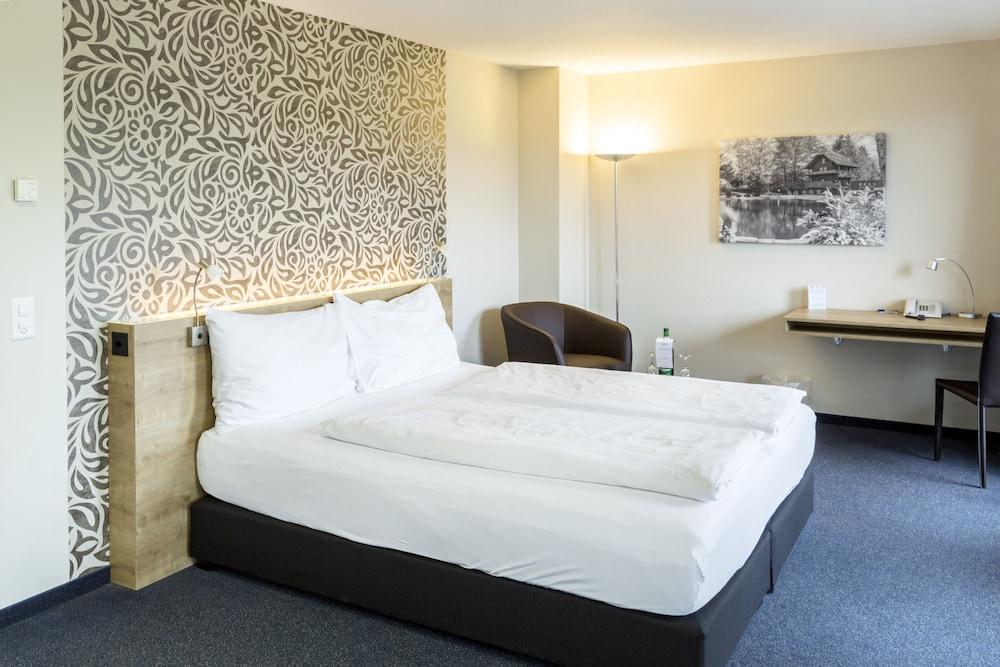 Hotel aarau-WEST - Room