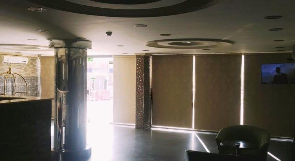 Al Fanar Global Hotel Suites - Lobby