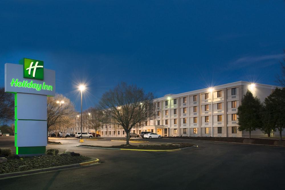 Holiday Inn Charlotte Airport, an IHG Hotel - Featured Image
