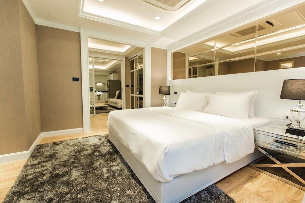 State Tower Silom By Haloth - Room