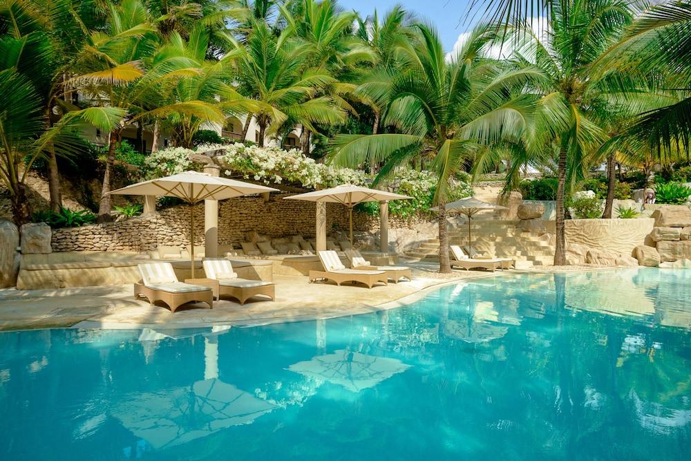 Swahili Beach Resort - Outdoor Pool