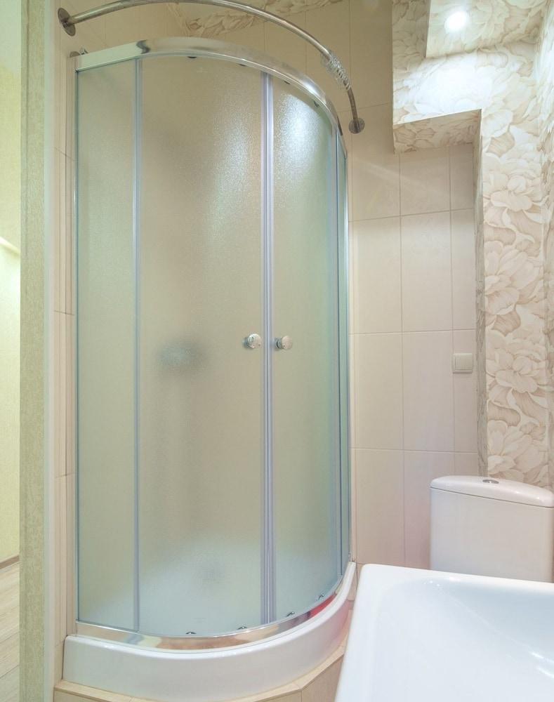 Flatsis Apartment Konstitutsii 2 - Bathroom
