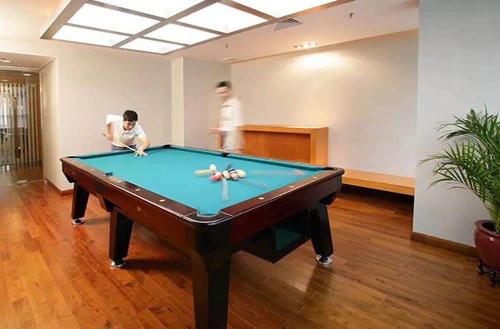 Liuhua Hotel - Game Room