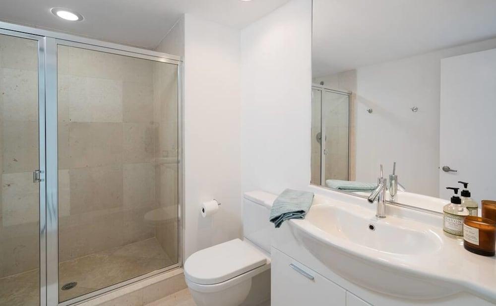 ICON Brickell Residences by SV Rentals - Bathroom