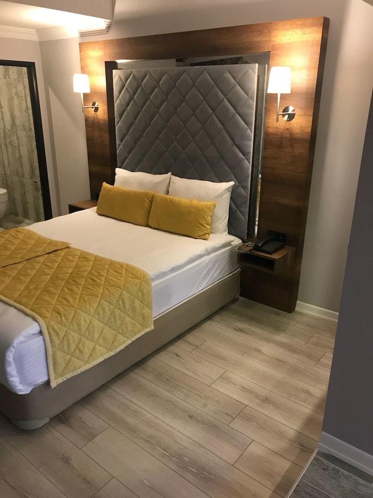 Double Bond Hotel Spa - Room