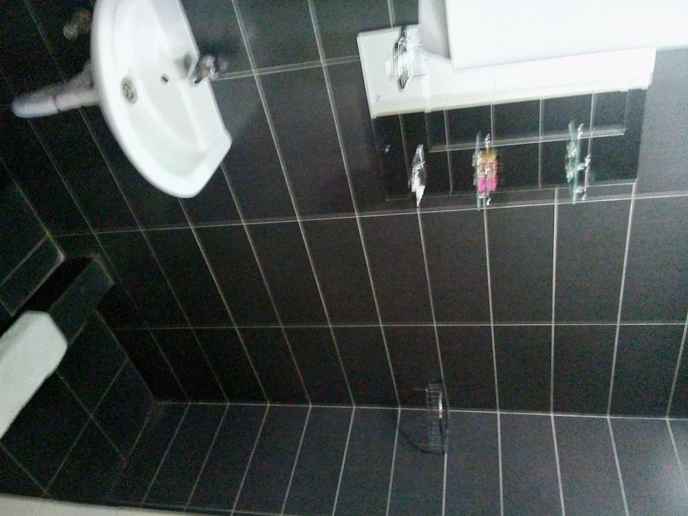 أولد باكو هوتل - Bathroom