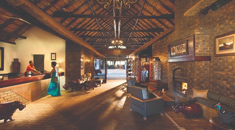 Bakubung Self-Catering Chalets - Lobby