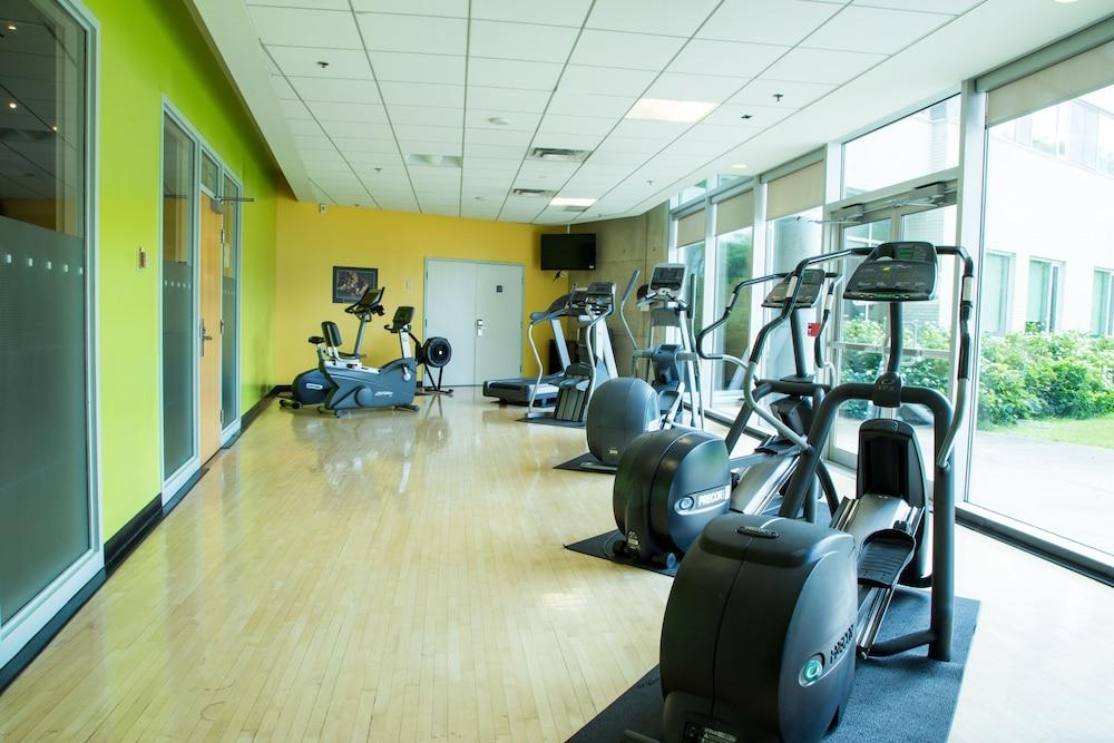 Humber College North Campus Residence - Gym