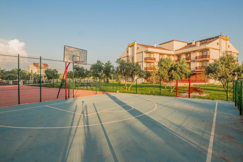 Helen Troya Hotel Geyikli - Basketball Court