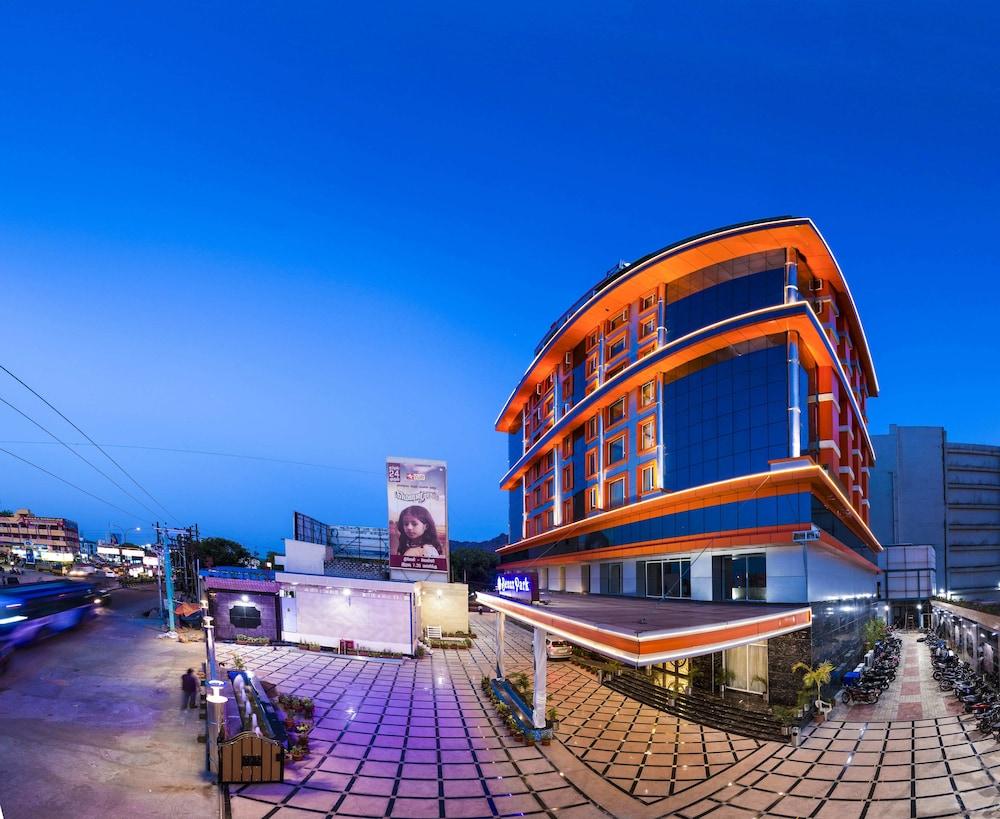 Hotel Benzz Park Vellore - Featured Image