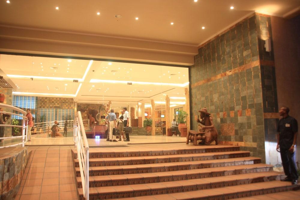 Holiday Inn Accra Airport, an IHG Hotel - Exterior