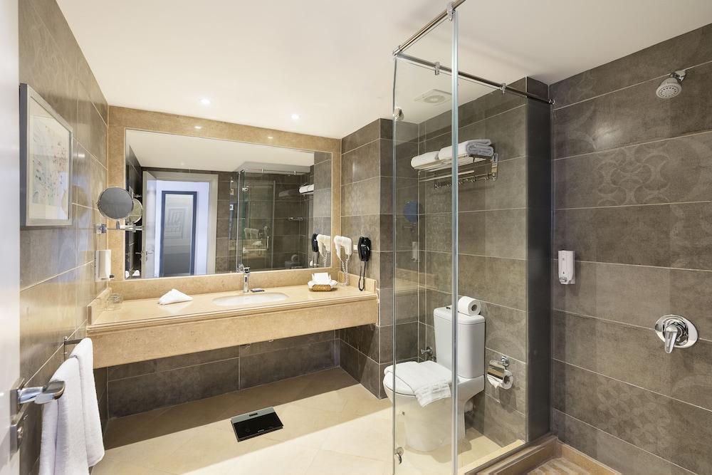 Rhactus Hotel New Alamein - Bathroom
