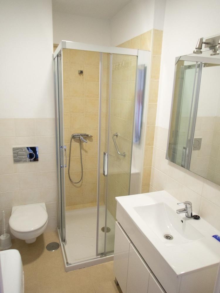 Apartamentos Concorde - Bathroom