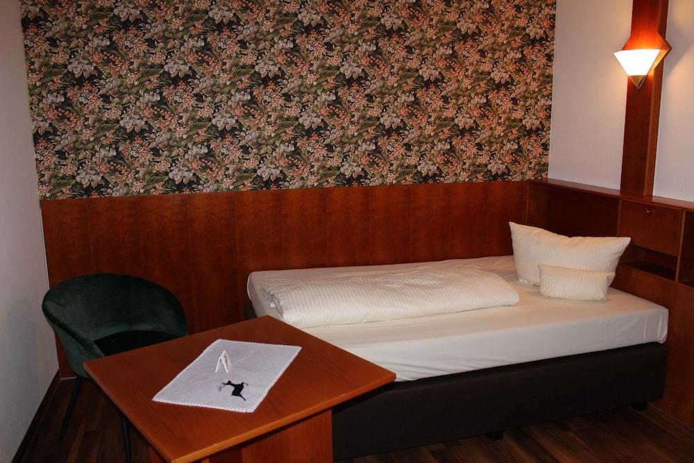 Land-gut-Hotel Forsthof - Room