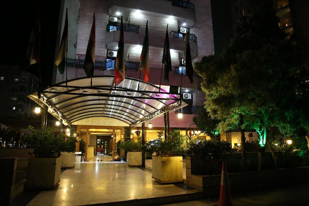 Vista Del Mar Hotel - Featured Image