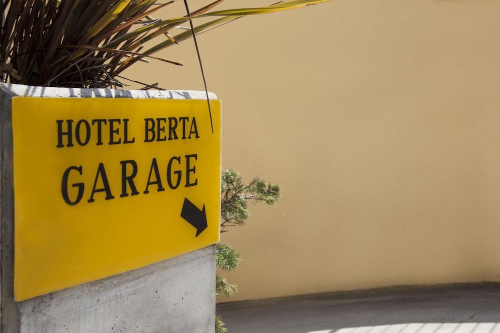 Hotel Berta - Exterior detail
