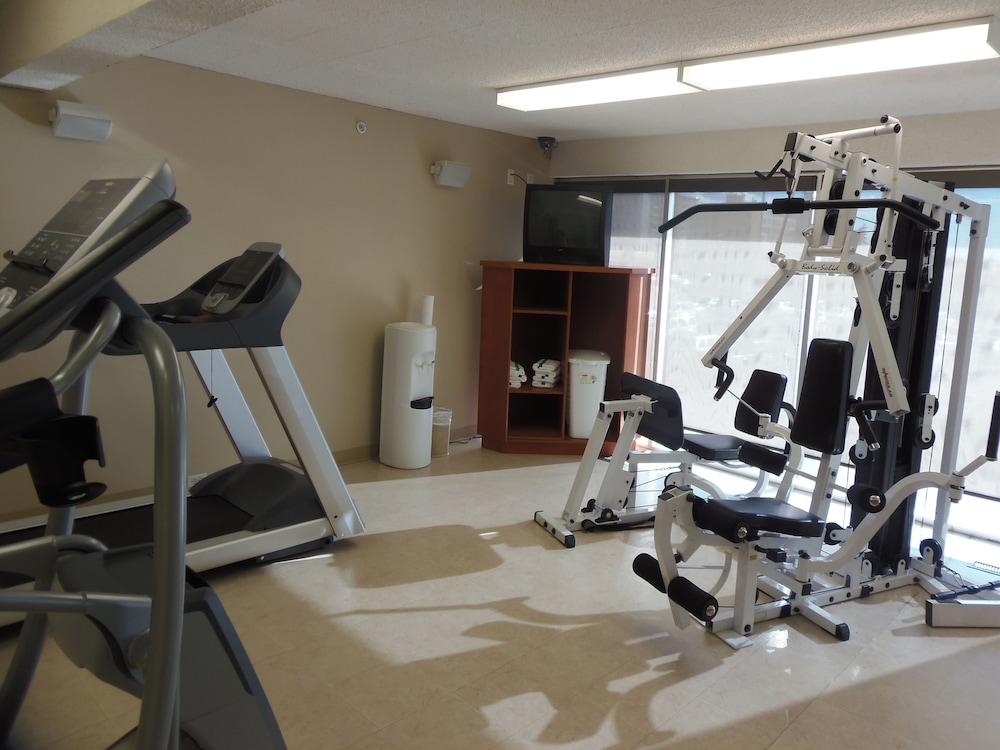 Rosslyn Inn and Suites - Fitness Facility