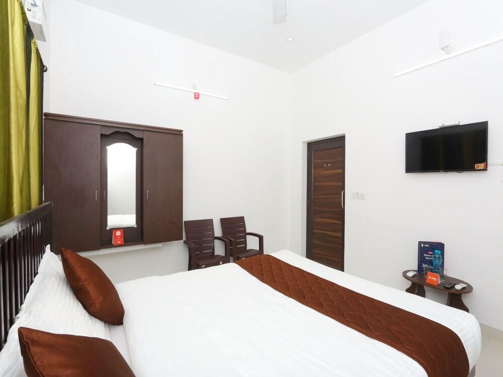 OYO 11880 Vanam Resort - Room