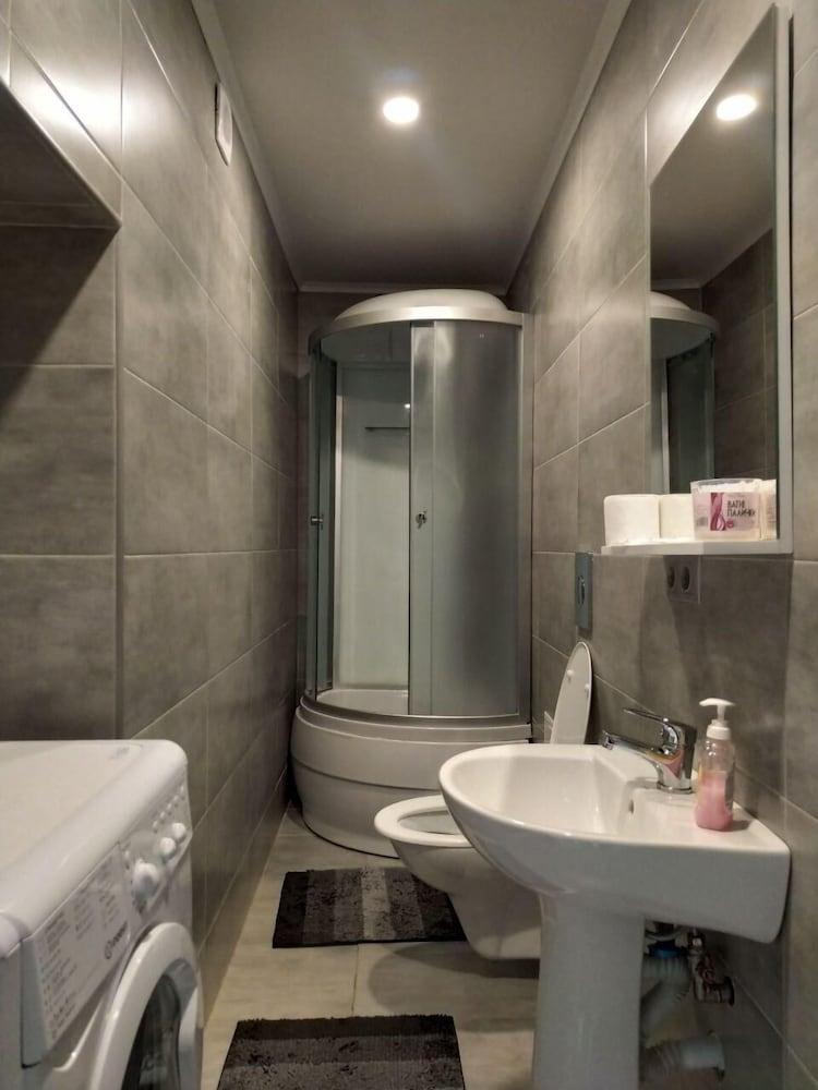 Flatsis Apartment Potebni 4 - Bathroom