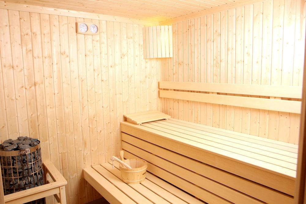 هوتل روما ييريفان آند تورز - Sauna