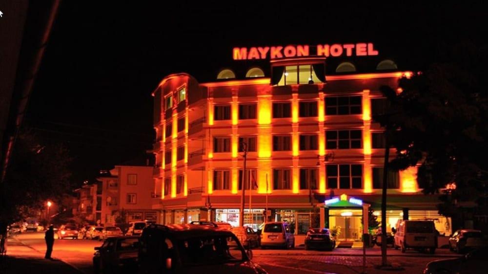 Maykon Hotel - Featured Image