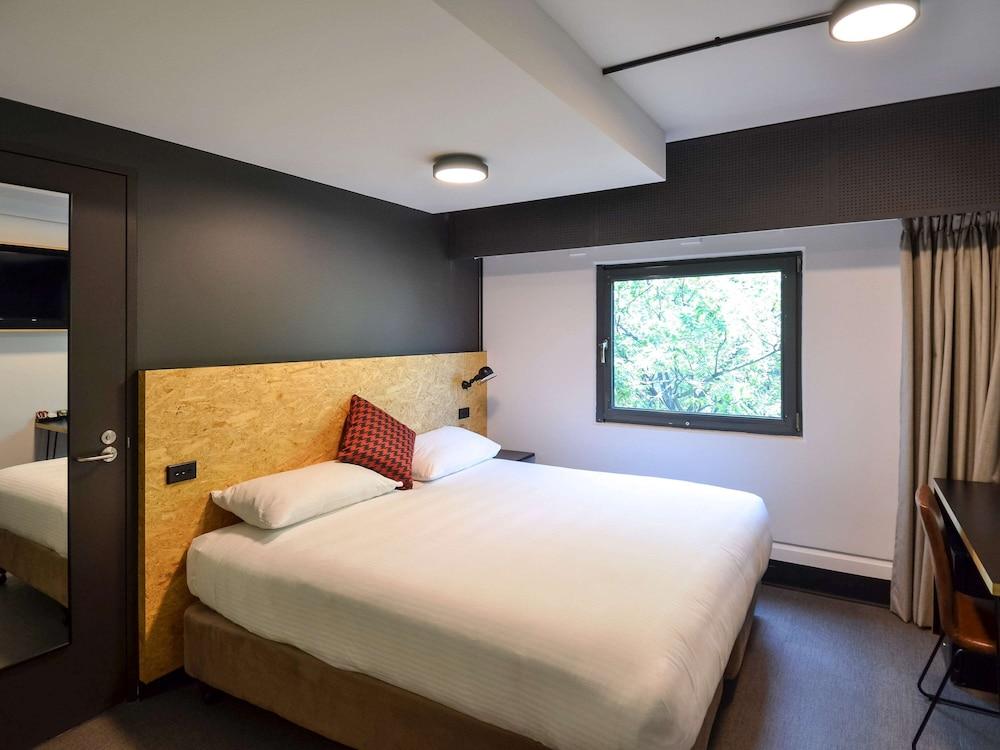 ibis budget Sydney East - Featured Image