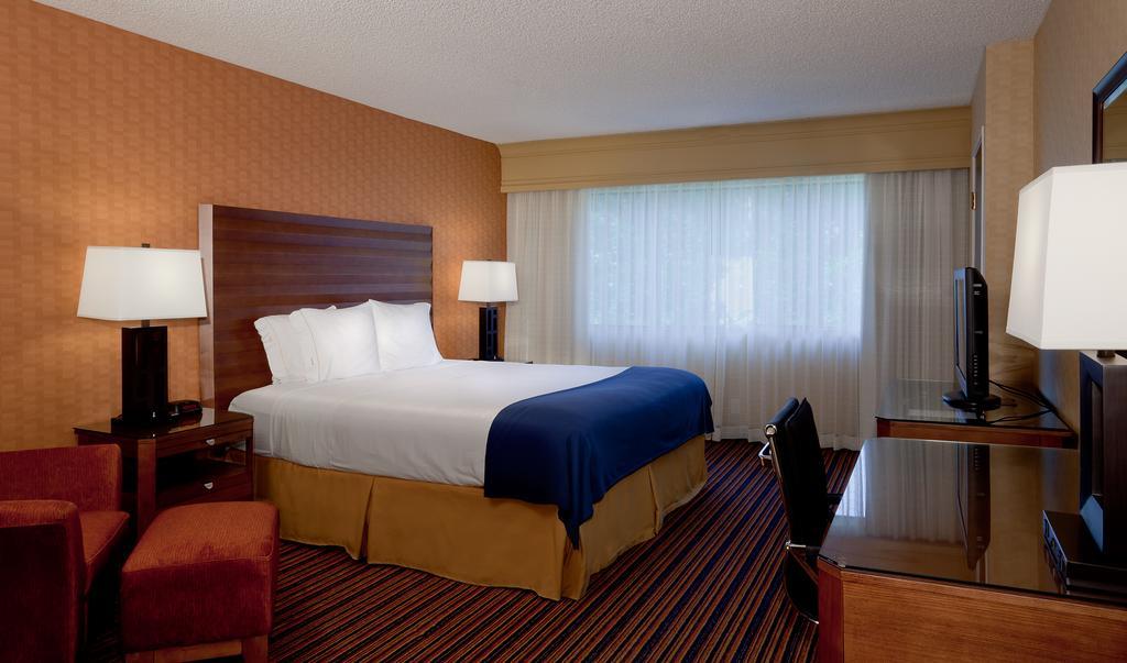 Holiday Inn Express Sacramento Convention Center - null